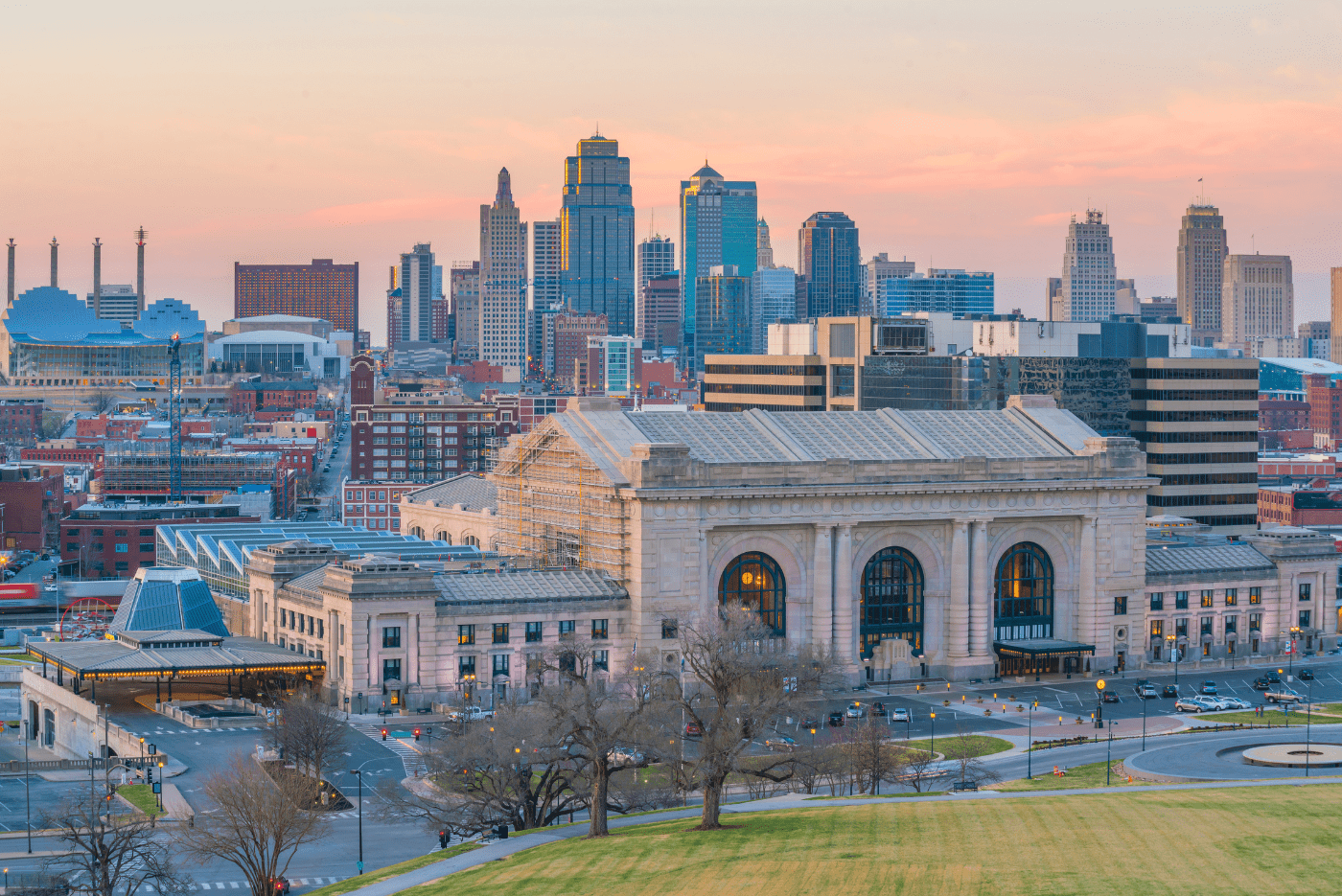 Kansas City, Kansas skyline at sunset